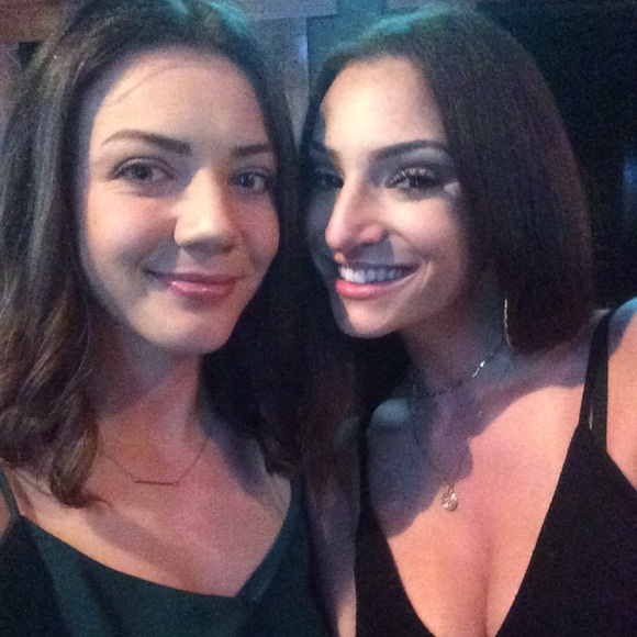 Meet your Posher, Felicia - Picture 5 of 8